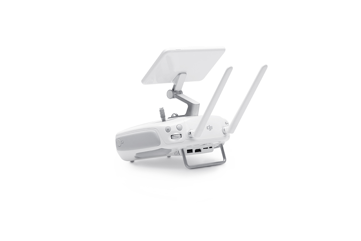 Phantom 4 discount pro controller