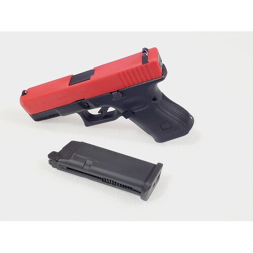 Kublai P3 G19 GBB Pistol Gel Blaster FREE Pistol stand and bag of the hardest gels on purchase!