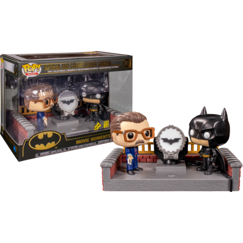 Batman Begins - Batman & Commissioner Gordon with Light Up Bat Signal 80th Anniversary Movie Moments #291 Pop! Vinyl 2-Pack