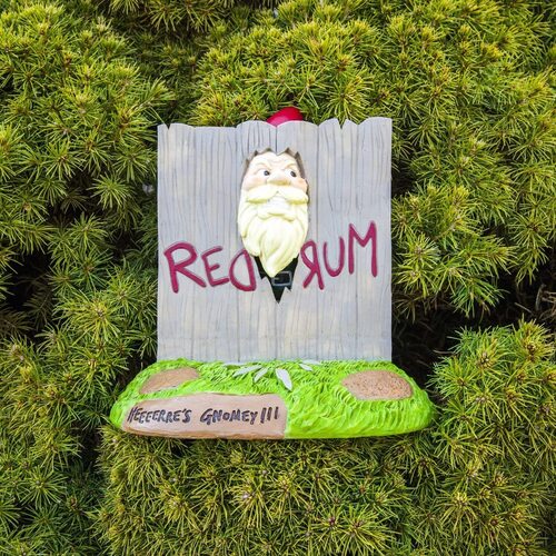 Bigmouth Gnome Here's Gnomey, Resin, red rum