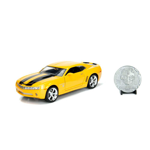 JADA Transformers – Bumblebee 2006 Chevy Camaro Concept with Collectible Coin (1:24)