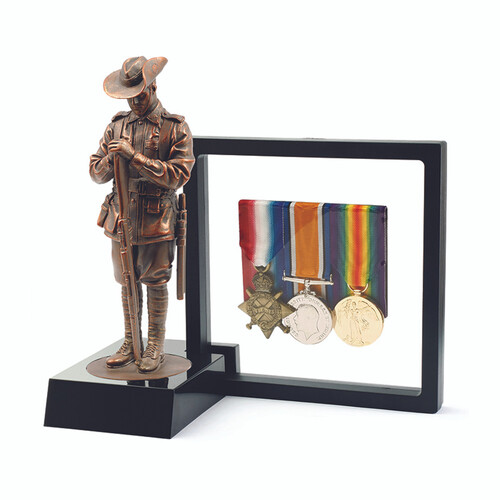 Master creations Miniature Reversed Arms Digger Figurine Set with 3D Frame and Stand ANZAC statue