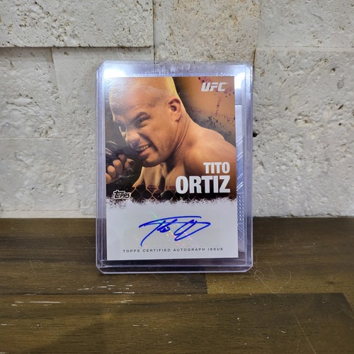 (NB) 2010 Topps UFC Series 4 Tito Ortiz Rookie 1st Autograph Auto RC (o40)