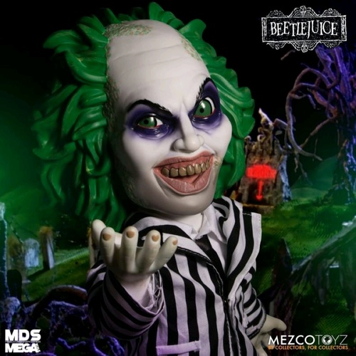 Beetlejuice - 15" Mega Scale Figure Mezco (90403)