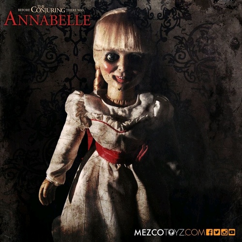 The Conjuring - Annabelle Prop Replica Doll Mezco 1:8 scale 18 inches