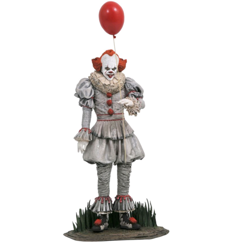 IT Chapter 2 - Pennywise 9" PVC Gallery Diorama Statue