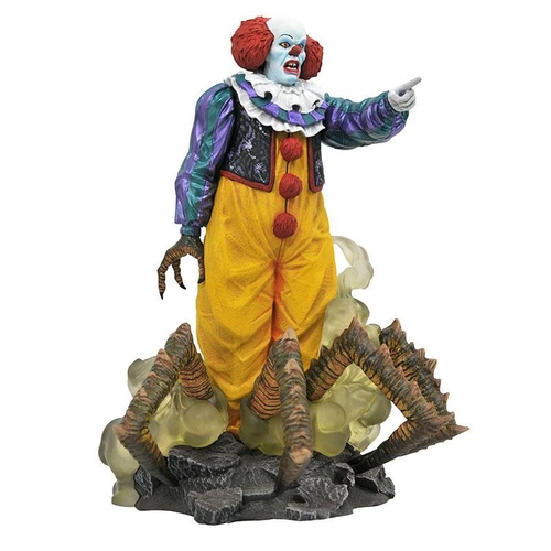 IT The Movie - Classic Pennywise the Clown 9" PVC Gallery Diorama Statue