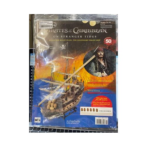 Pirates of the Caribbean - Build The Black Pearl Issue 50 part works