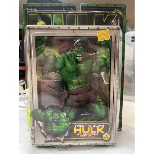 Toy Biz - Twist 'N Slam Hulk With Collapsible Brick Wall