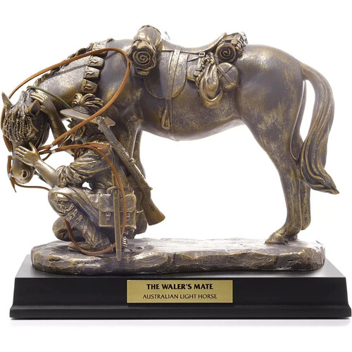 The Walers Mate Light Horse Figurine - Collectors Gold Edition MASTER CREATIONS /100