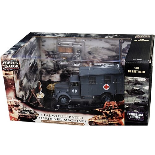 Forces of Valor - GERMAN 4x4 AMBULANCE France, 1940 1:32 80073