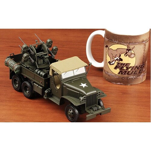 Forces of Valor - GMC® 2.5 TON CARGO TRUCK WITH 4x0.5 AA MACHINE GUN 1:32 80060