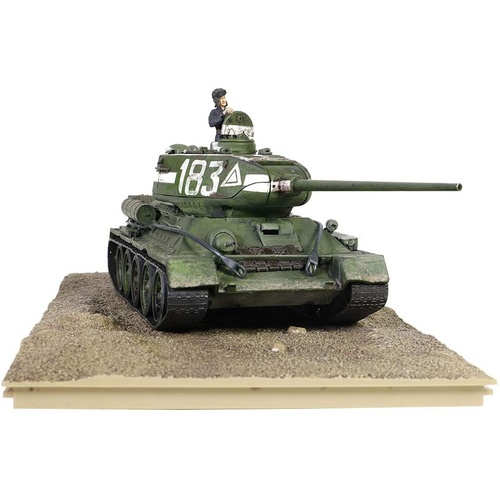 Forces of Valor - Soviet Medium Tank T-34-85 (1944) 95th Tank Brigade, 9th Tank Corps, Berlin May 1945 1:32 801013B