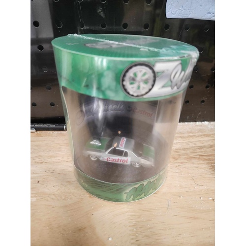 Oz wheels Handful raw Chase Car Series 2 Castrol skid cylinder