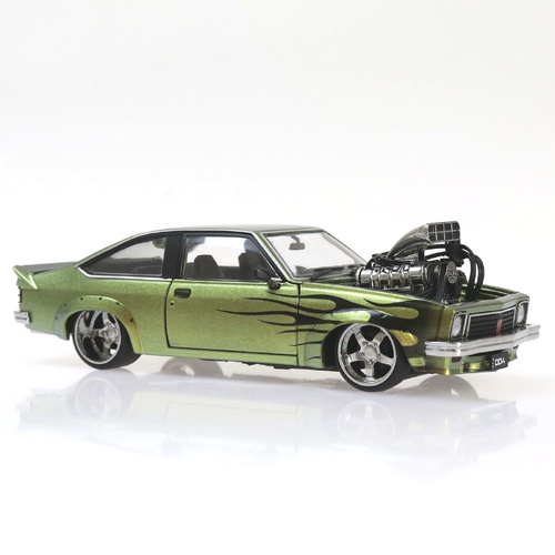 DDA 1:24 Holden A9X Torana Colour Shift With Flames | DDA806