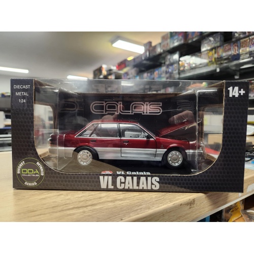 1:24 Holden VL Calais – Red / Silver * DDA702 die cast