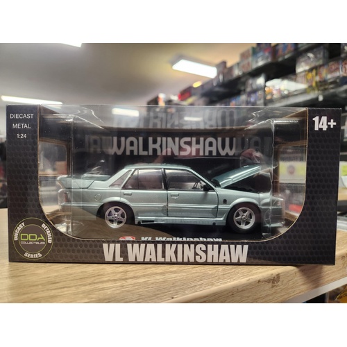 dda 1:24 Holden VL Commodore Walkinshaw – Panorama Silver * DDA701