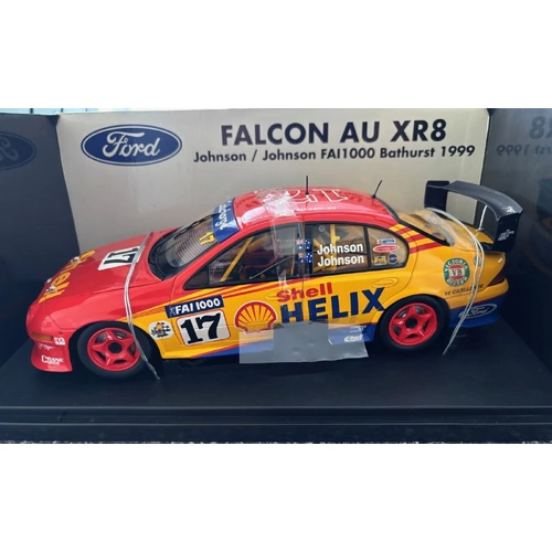 1:18 Bathurst 1999 Ford Falcon Dick Johnson Signed COA #17 XR8 BIANTE damaged window