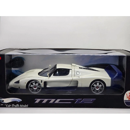 Mattel Hot Wheels Elite 1/18 Maserati MC12 White Blue Diecast