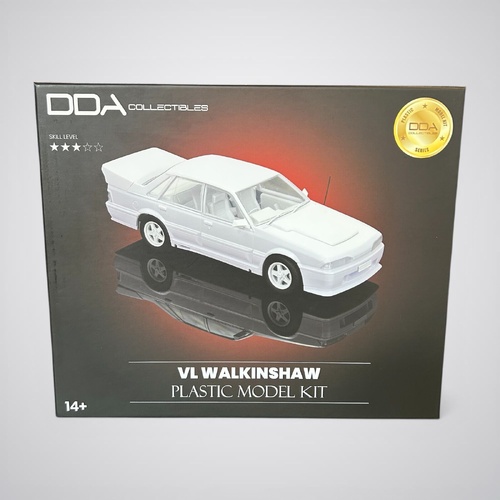 1:24 HSV VL Walkinshaw Plastic Model Car Kit by DDA Collectibles 708k