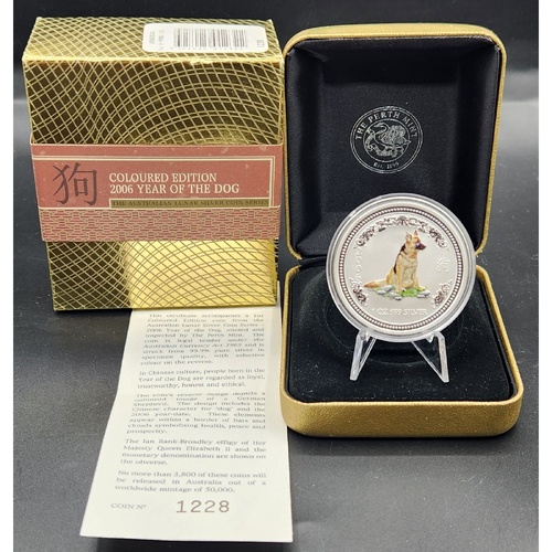 2006 $1 YEAR OF THE DOG COLOURED 1OZ SILVER COIN CERTIFICATE NUMBER