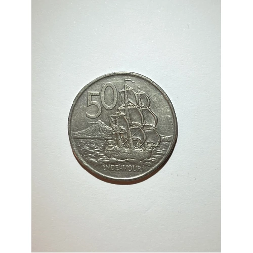 New Zealand NZ 1976 50c Silver Coin Endeavour Queen Elizabeth II