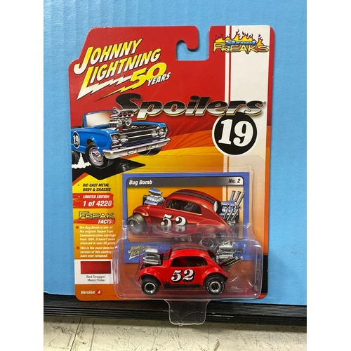 1/64 JOHHNY LIGHTNING STREET FREAKS SPOILERS VOLKSWAGEN BUG BOMB RED