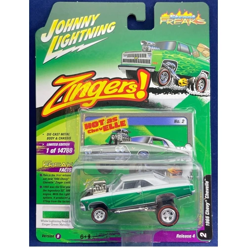 Johnny Lightning Street Freaks ZINGERS 1966 Chevy Chevelle White Lightning/B