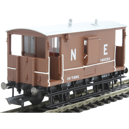 Hornby R6833A LNER 20 ton 'Toad B' brake van 140526 in LNER bauxite