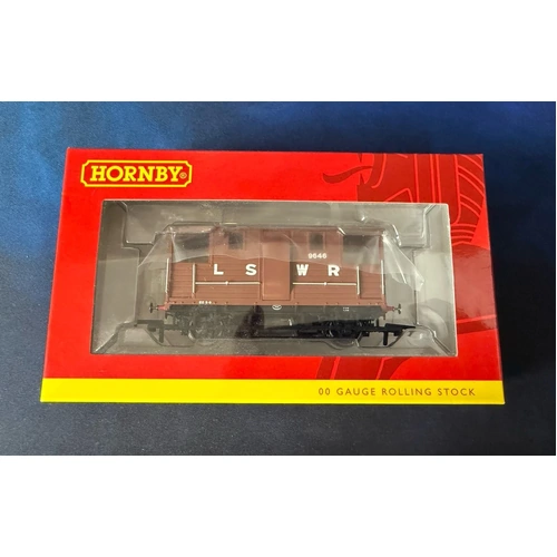 Hornby R6911 OO Gauge LSWR 20t Goods Brake Van 9646