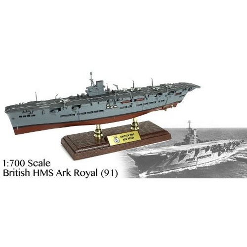 Forces of Valor - British Aircraft Carrier, HMS Ark Royal 1:700 861009a