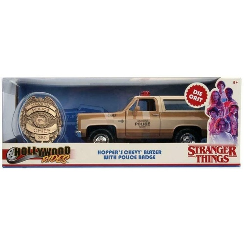 Stranger Things - 1980 Chevy K5 Blazer 1:24 Hollywood Ride with badge