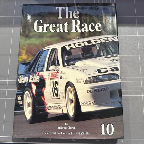 THE GREAT RACE #10 - 1990 Bathurst 1000 Hardcover Book Win Percy/Allan Grice VL