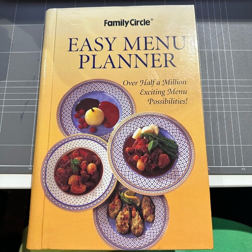 Easy Menu Planner - Family Circle Large Hardcover Recipe Cookbook Vintage