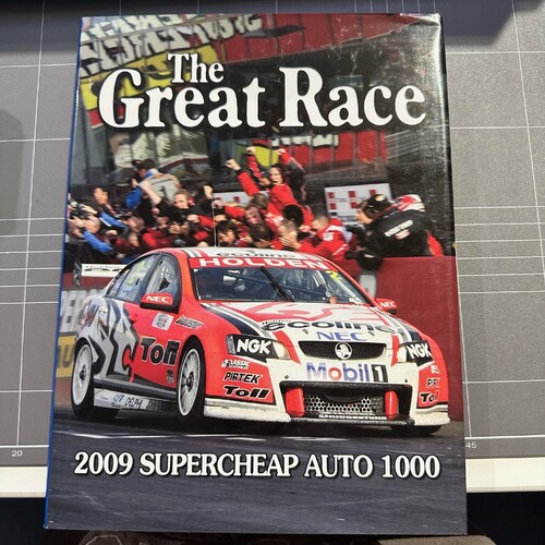 THE GREAT RACE #29 - 2009 BATHURST 1000 HARDCOVER BOOK