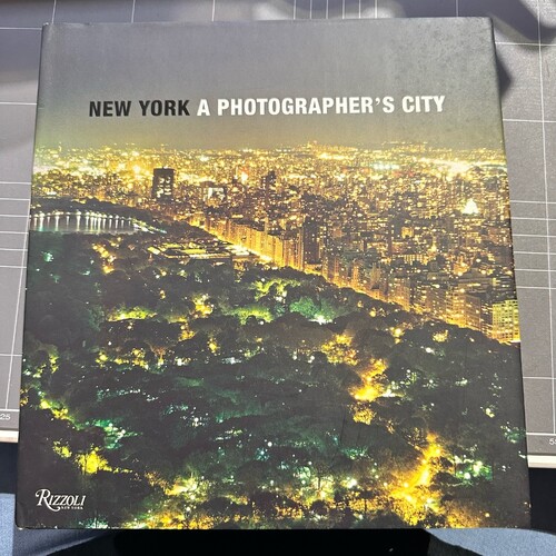 NEW YORK: A PHOTOGRAPHER'S CITY By Marla Kennedy & Helena Fang - Hardcover