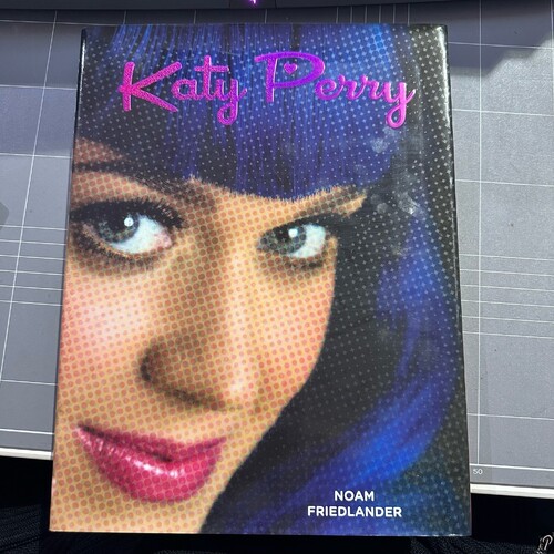 KATY PERRY By Noam Friedlander - Hardcover
