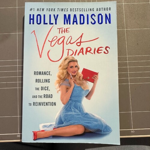 The Vegas Diaries by Holly Madison (Paperback)