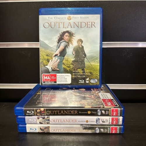 OUTLANDER Series: SEASONS 1-4 - Blu-ray