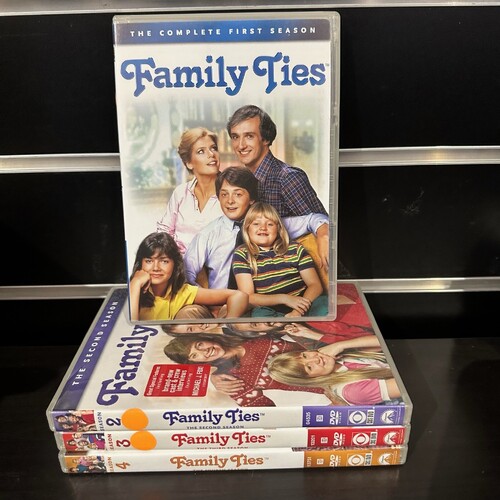 FAMILY TIES: Complete Season 1 - 4 DVD Region 1 VGC