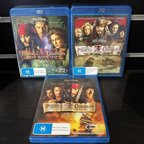 PIRATES OF THE CARIBBEAN 3 MOVIE COLLECTION - BLU-RAY - VGC