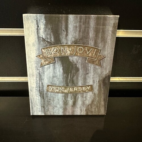 BON JOVI - NEW JERSEY(SUPER DELUXE EDITION) CD X 2/DVD X 1, 60 PAGE BOOKLET GC