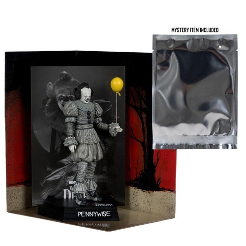 Welcome to Derry – Pennywise (Black & White) Movie Maniacs 6″ Posed Figure