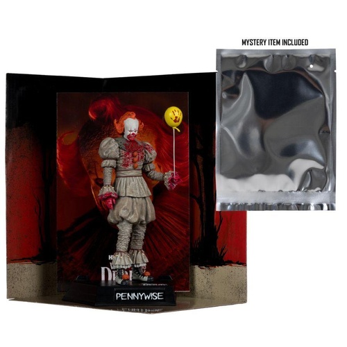 Welcome to Derry – Pennywise (Bloody) Movie Maniacs 6″ Posed Figure