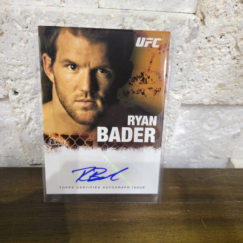 2010 Topps UFC Series 4 Fighter Auto Ryan Bader #FA-RB Auto